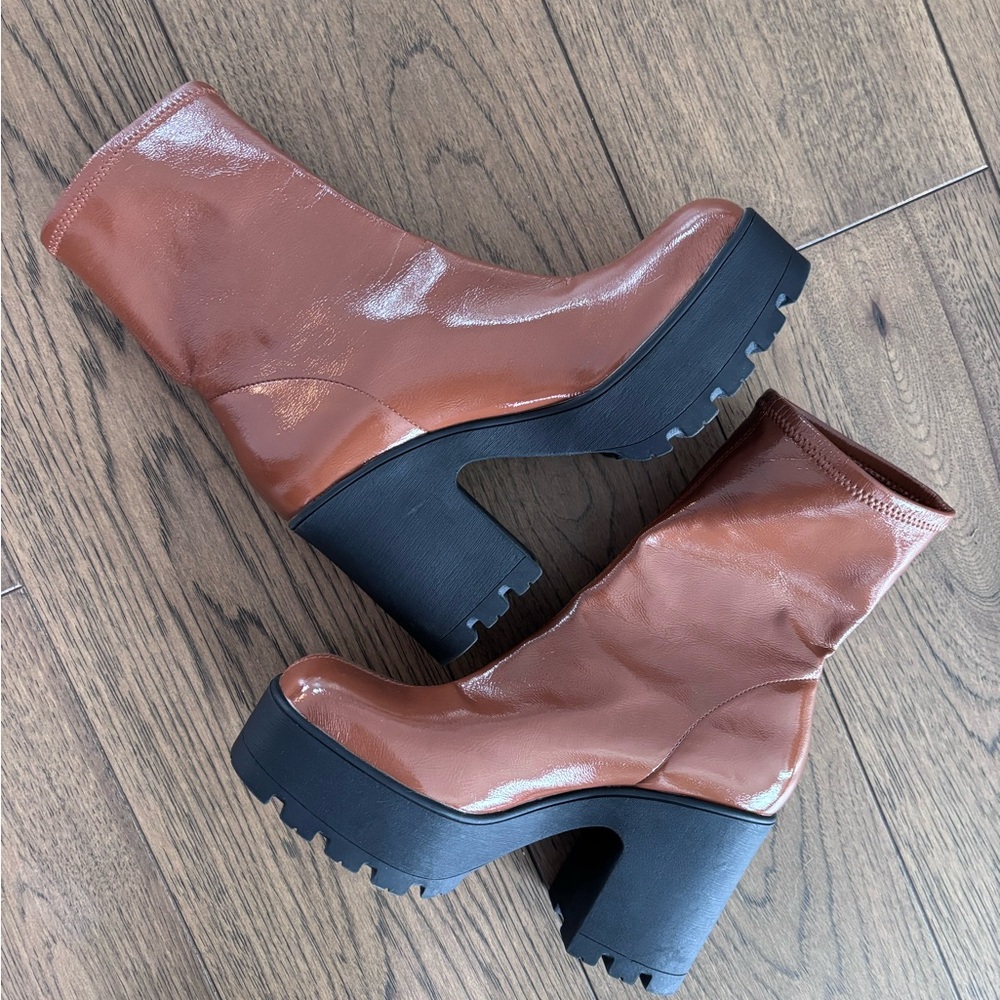 Faux leather brown platform boot